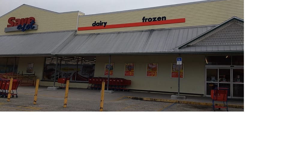 SAVE A LOT Updated August 2024 71 S Lee St, Labelle, Florida