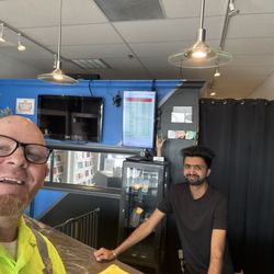 CellFix - Store clerk and me