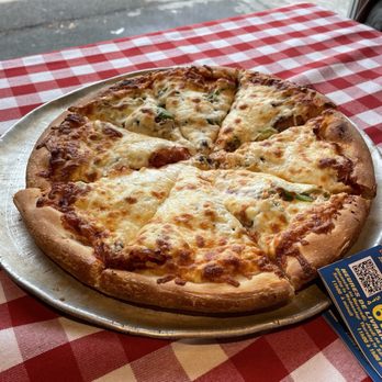 Lachine Arena Pizza - Pizza toute garnie - Pizza Near Me - Lachine, Quebec Lachine Arena Pizza - Pizza toute garnie - Pizza Near Me - Lachine, Quebec