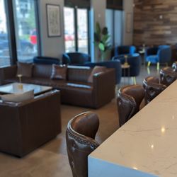 The Lounge by Good Liquid - Cozy, chic lounge