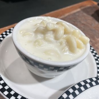 Black Bear Diner Colma - White Cheddar Mac & Cheese (420 cals.) - Diners Near Me - Colma, California