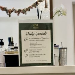 Executive Nails & Spa West University