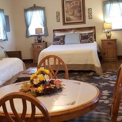 Acorn Vacation Homes - The Bed so nice and comfy