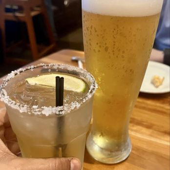 Cheddar's Scratch Kitchen - Margarita on the rocks & Bud Light - American Near Me - Fort Worth, Texas Cheddar's Scratch Kitchen - Margarita on the rocks & Bud Light - American Near Me - Fort Worth, Texas