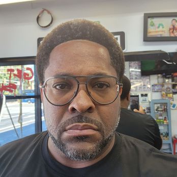 Sharp Images Hair Care - Full Haircut and Shave - Barbers Near Me - Menlo Park, California Sharp Images Hair Care - Full Haircut and Shave - Barbers Near Me - Menlo Park, California