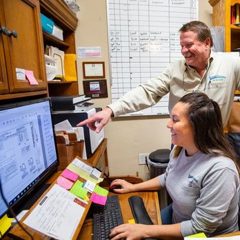 Lightning Electrical - Electricians Near Me - Hutto, Texas
