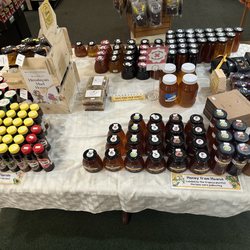 Oregon & More - Local honey and sauces