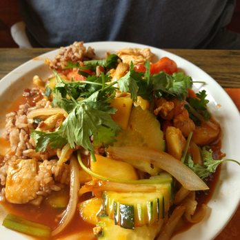 Khun Thai - Sweet and sour chicken. - Thai Near Me - Brookings, Oregon
