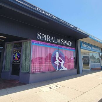 Spiral Space Dance Studio - The front window - Dance Studios Near Me - Ventura, California