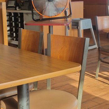 Denny's - a table and chairs in a restaurant - Diners Near Me - Gustine, California