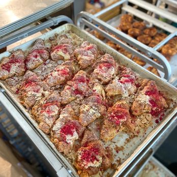 L'Appartement 4F - Le Framboise - Bakeries Near Me - Brooklyn, New York L'Appartement 4F - Le Framboise - Bakeries Near Me - Brooklyn, New York