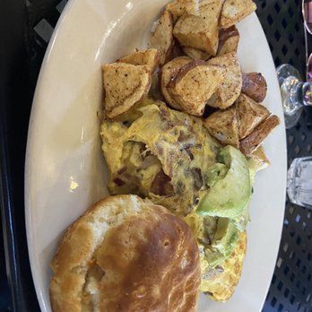 Sunset Grill - California Omelette with the biscuit - American Near Me - Fredericksburg, Texas Sunset Grill - California Omelette with the biscuit - American Near Me - Fredericksburg, Texas