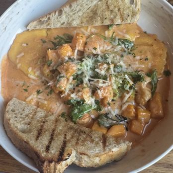 Fresko - Lobster Ravioli with bread - New American Near Me - Des Moines, Iowa