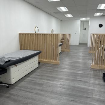 Moon Lash - Love how clean it is - Eyelash Service Near Me - Tustin, California Moon Lash - Love how clean it is - Eyelash Service Near Me - Tustin, California