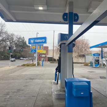 Valero - Very clean - my favorite local station - Gas Stations Near Me - Sacramento, California Valero - Very clean - my favorite local station - Gas Stations Near Me - Sacramento, California