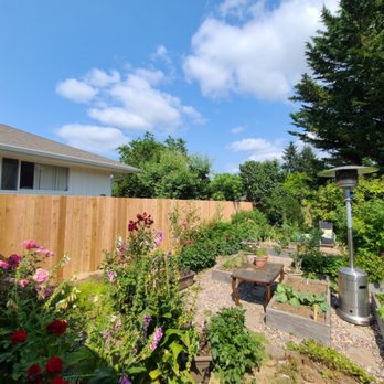 Decks North Best - Simple cedar fence. - General Contractors Near Me Decks North Best - Simple cedar fence. - General Contractors Near Me