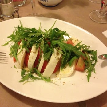 Trattoria Il Solitario - Insalata caprese (not good) - Italian Near Me - Capri, NA Trattoria Il Solitario - Insalata caprese (not good) - Italian Near Me - Capri, NA