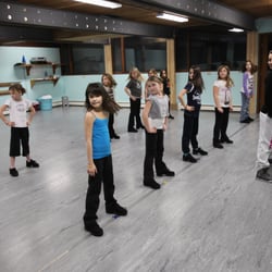 The Movement Center Dance Studio - hip hop class