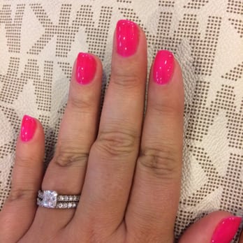 Betty Nails - Shellac/gel manicure: My cuticles are cut down perfectly & the polish goes all the way to the back of my nail bed! Amazing job! - Nail Salons Near Me - Lafayette, Louisiana