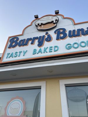 Barry’s Buns by null