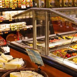 Uncle Giuseppe's Marketplace