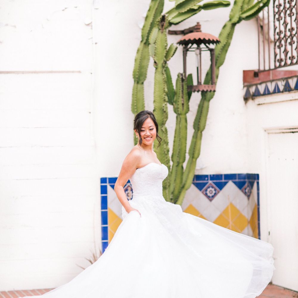 Tomato Wedding - Dress was so beautiful! Best part: the poof!! - Bridal Near Me - Buena Park, California Tomato Wedding - Dress was so beautiful! Best part: the poof!! - Bridal Near Me - Buena Park, California