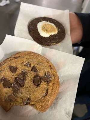 Bee J’s Cookies by null