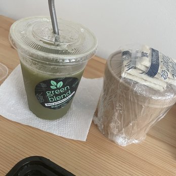 Green Blend - Celery juice and Tomato Soup - Homemade - Vegan - Juice Bars & Smoothies Near Me - New York, New York Green Blend - Celery juice and Tomato Soup - Homemade - Vegan - Juice Bars & Smoothies Near Me - New York, New York