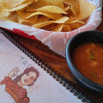 Pepita's - a bowl of salsa and a bowl of tortillas - Mexican Near Me - Frankston, Texas