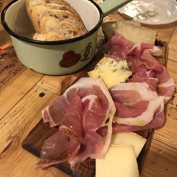 La Prosciutteria - Trastevere - We got just a small sampler - Salumerie Near Me - Rome, RM La Prosciutteria - Trastevere - We got just a small sampler - Salumerie Near Me - Rome, RM
