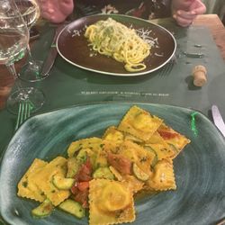 Chi Burdlaz Garden - Seafood Ravioli & Carbonara