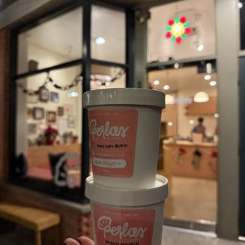 Perlas Ice Cream - 2 pints ($16 each) of mais con queso and peach mango graham - Ice Cream & Frozen Yogurt Near Me - Glendale, California
