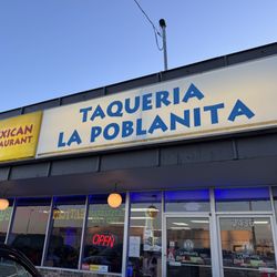 La Poblanita - Signage