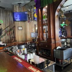 Good Friends Bar