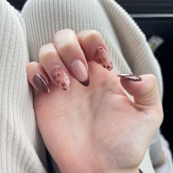 Luminous Nail Spa 4 - Full set