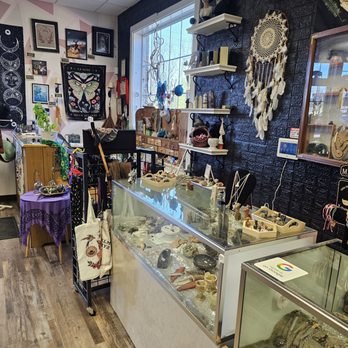 La Lune Metaphysical Shop - Spiritual Shop Near Me - Hagerstown, Maryland La Lune Metaphysical Shop - Spiritual Shop Near Me - Hagerstown, Maryland