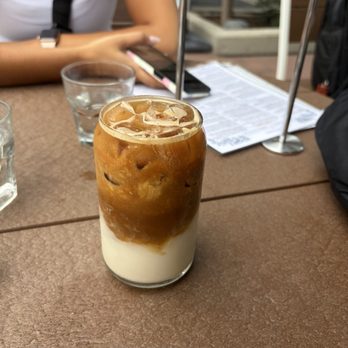 maman - Honey lavender latte - Bakeries Near Me - Arlington, Virginia