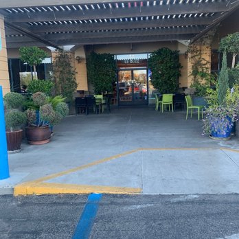 Le Buzz Caffe - Outside - Coffee & Tea Near Me - Tucson, Arizona