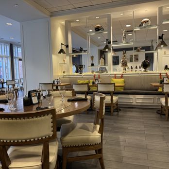The Common - The dining space!!! - New American Near Me - Hyattsville, Maryland
