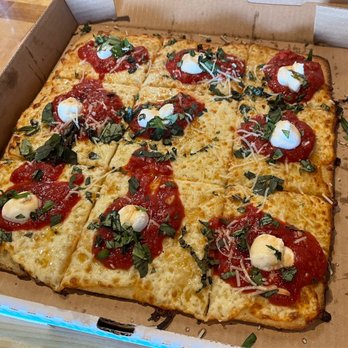 Antonio's Pizza Apopka - The "Sting Like A Bee" with ricotta and honey! (I ordered without pepperoni but it comes with it!) - Pizza Near Me - Apopka, Florida