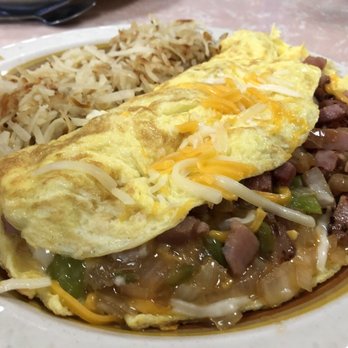 Kelcy's Restaurant - Best Denver omelette I ever had. Will be back just for this. - American Near Me - Tehachapi, California