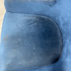Clean Spin Washateria - Seating area pretty crusty for a place where things are supposed to be clean
