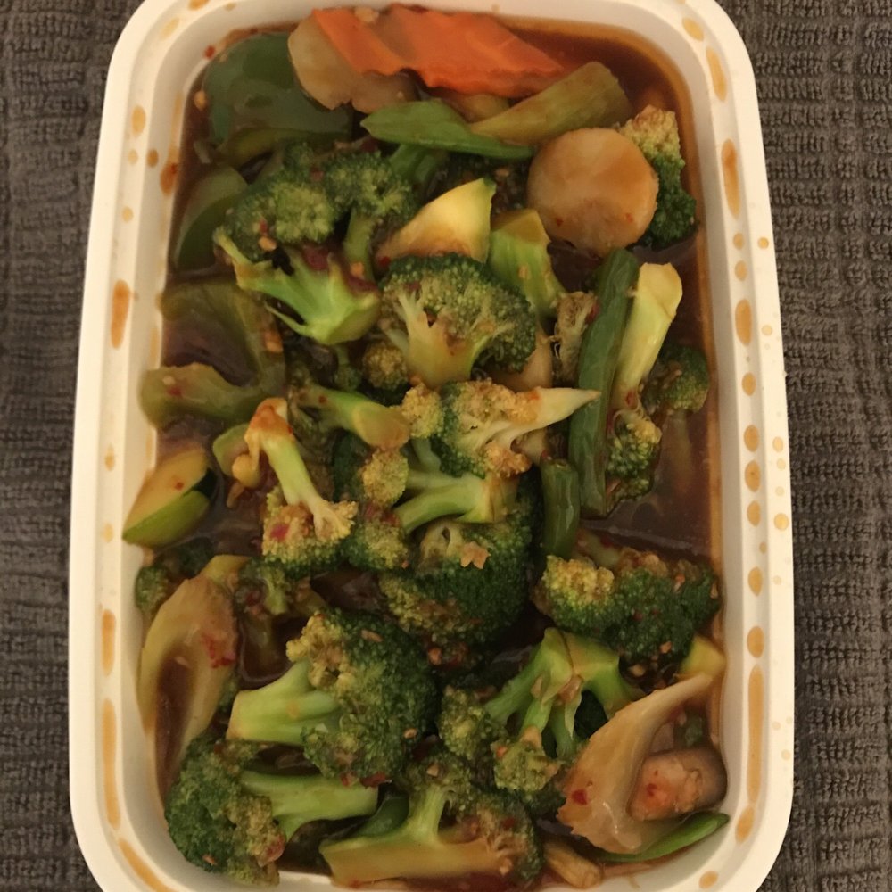 Green Jade - Broccoli with Garlic Sauce - Chinese Near Me - Champaign, Illinois Green Jade - Broccoli with Garlic Sauce - Chinese Near Me - Champaign, Illinois
