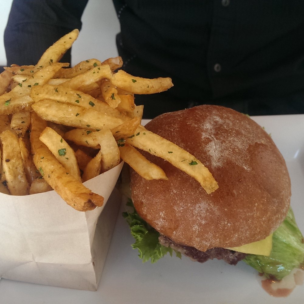 Burger Lounge - CLASSIC BURGER - Burgers Near Me - Los Angeles, California Burger Lounge - CLASSIC BURGER - Burgers Near Me - Los Angeles, California
