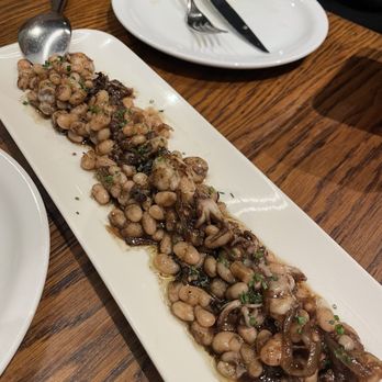 Alta Taberna Paco Meralgo - baby squid and beans - Tapas/Small Plates Near Me - Barcelona, B Alta Taberna Paco Meralgo - baby squid and beans - Tapas/Small Plates Near Me - Barcelona, B