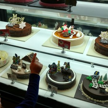 H Mart - Cary - Christmas cakes! - Grocery Near Me - Cary, North Carolina H Mart - Cary - Christmas cakes! - Grocery Near Me - Cary, North Carolina