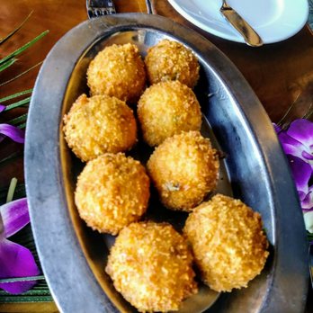 Trader Vic's - Cheese ans jalapeño croquettes - Hawaiian Near Me - Emeryville, California Trader Vic's - Cheese ans jalapeño croquettes - Hawaiian Near Me - Emeryville, California