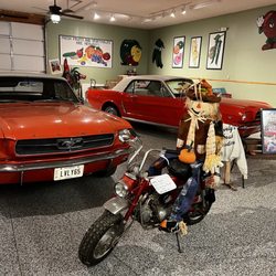 Lovely's Farm Market and Country Cafe - Classic cars to drool over
