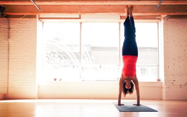 lululemon by null