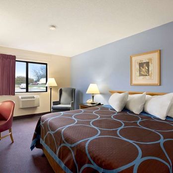 Super 8 by Wyndham Cromwell/Middletown - Guest room - Hotels Near Me - Cromwell, Connecticut Super 8 by Wyndham Cromwell/Middletown - Guest room - Hotels Near Me - Cromwell, Connecticut